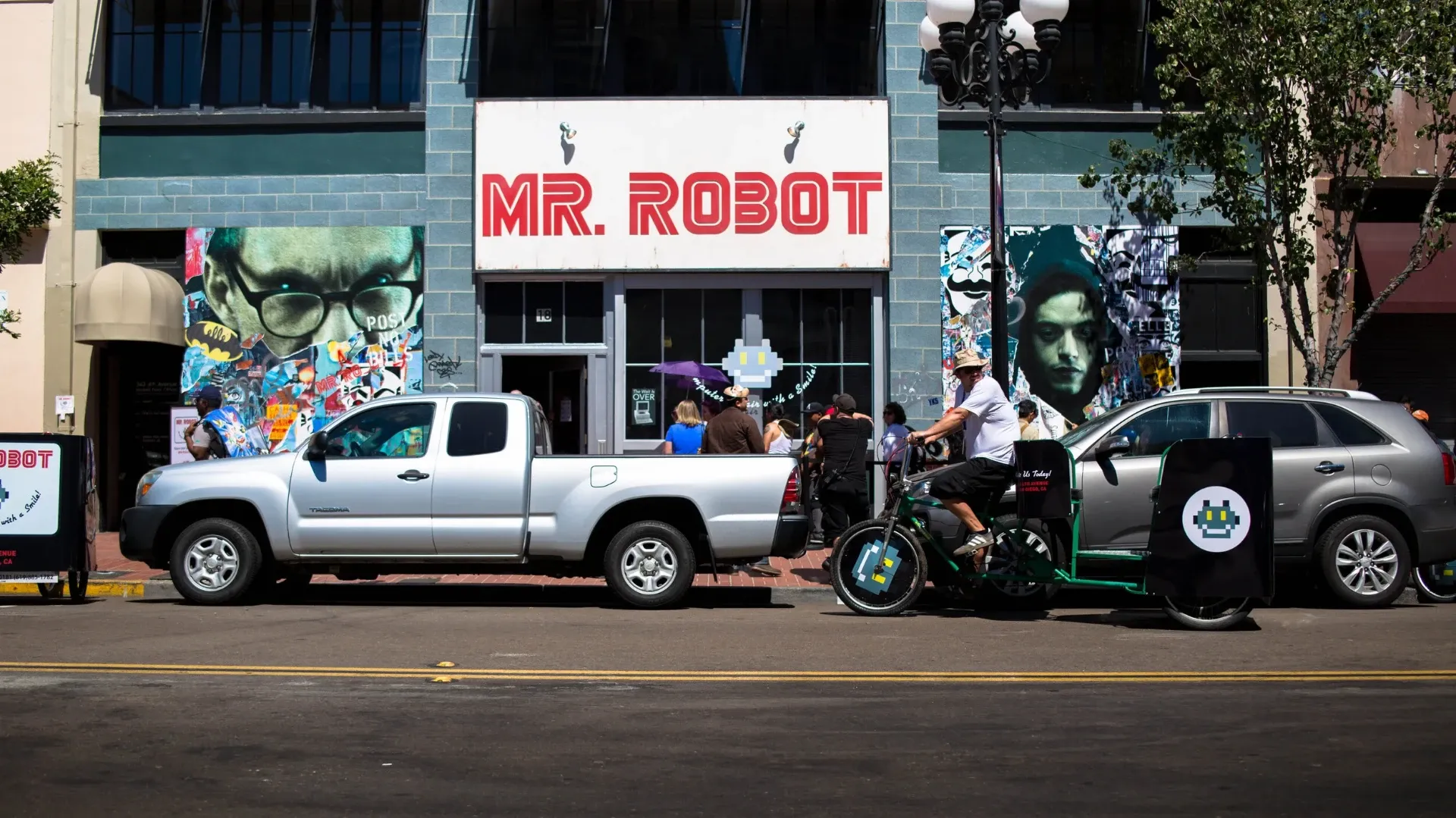 Mr. Robot branded pedicab in Gaslamp Quarter at Comic-Con